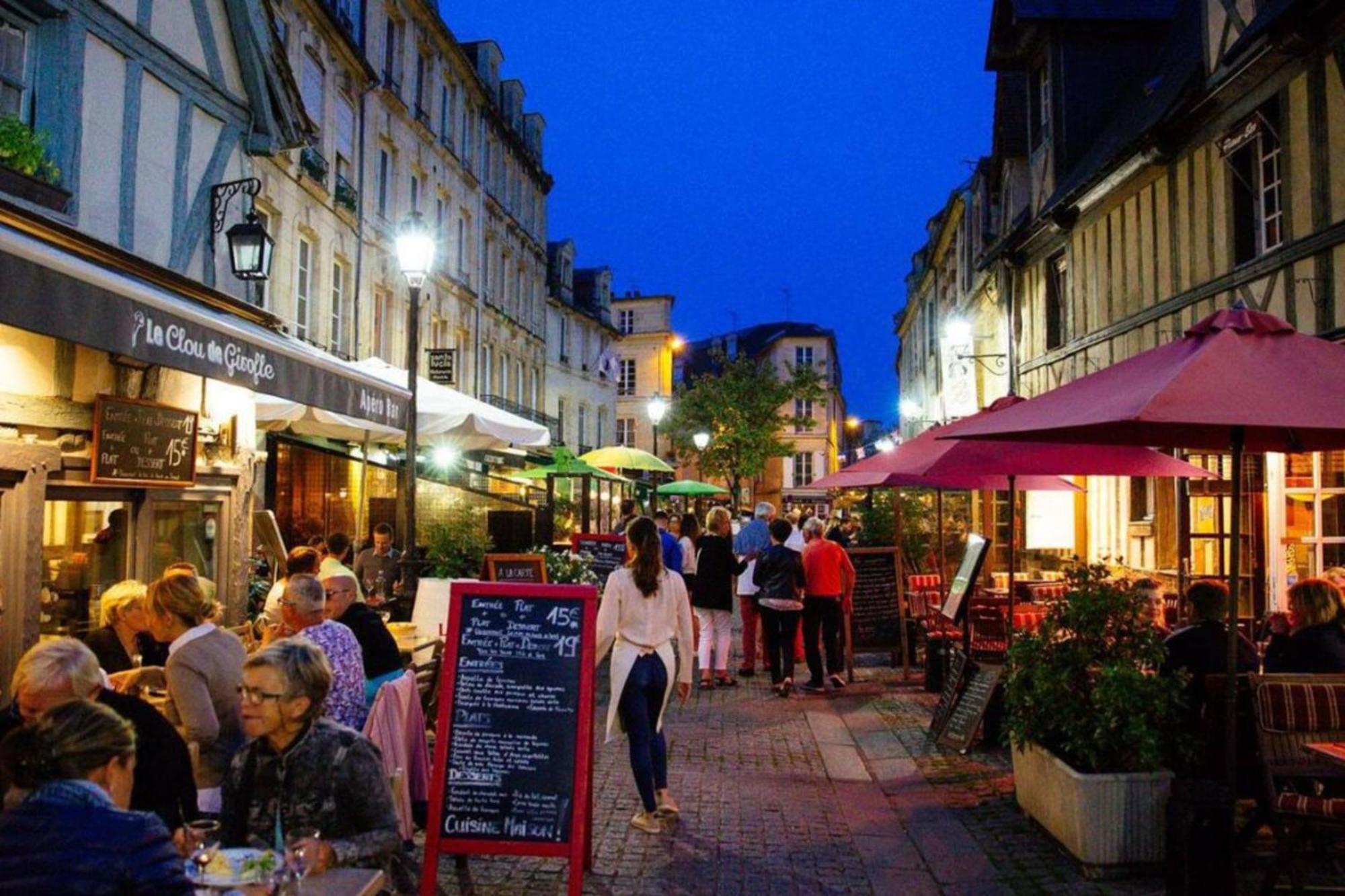 Le St-Laurent - Magnifique Triplex - Calme Caen Luaran gambar